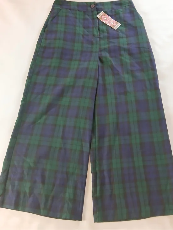 NWT New Boohoo Plaid High Waisted Cropped Pants - Picture 2 of 7